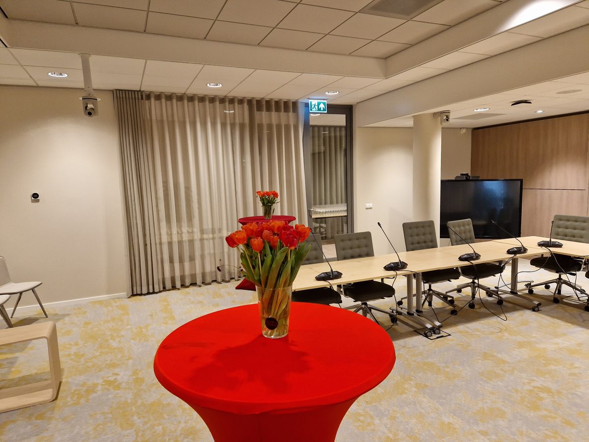 Gemeentehuis in Heiloo (foto 1)